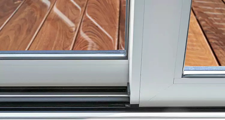 Patio Door Jammed Shut in Pinewood, FL